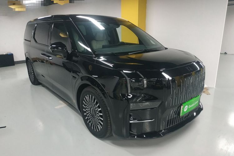 Used Zeekr 009 2022 WE Edition Exterior 1