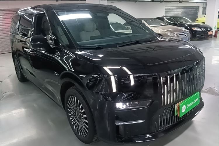 Used Zeekr 009 2022 WE Edition Exterior 1