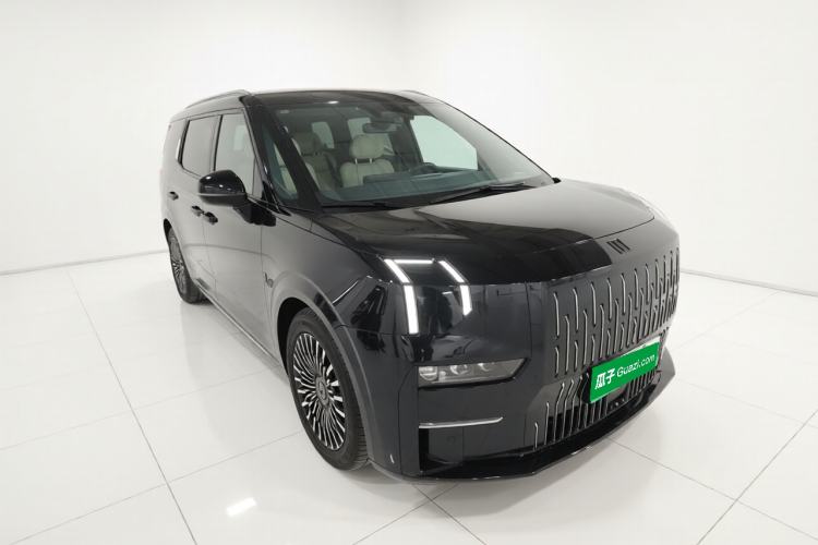Used Zeekr 009 2022 WE Edition Exterior 1