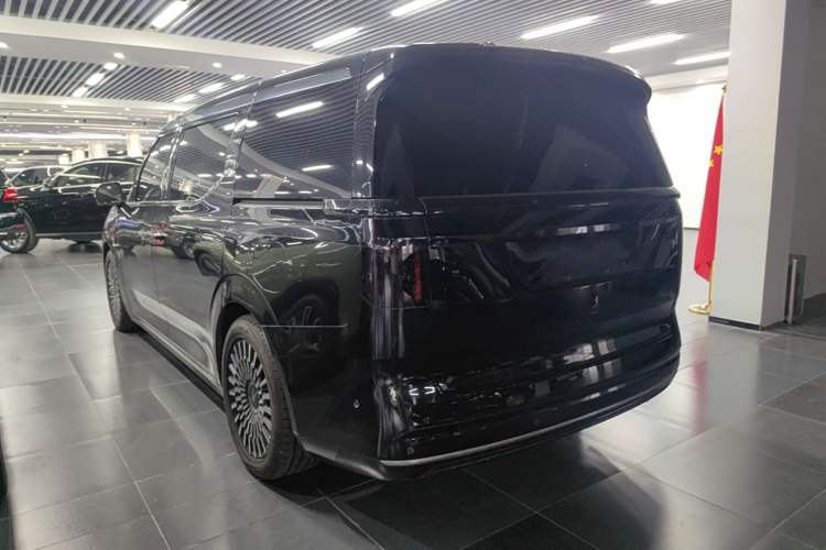 Used Zeekr 009 2022 WE Edition Exterior 2