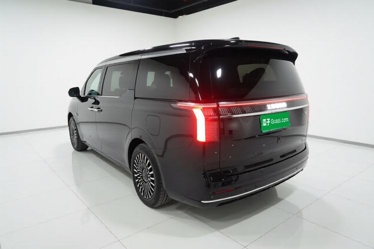 Used Zeekr 009 2022 WE Edition Exterior 2