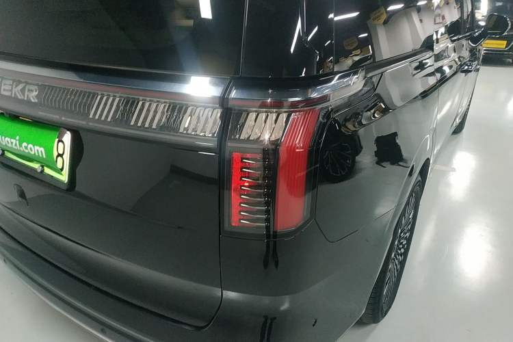 Used Zeekr 009 2022 WE Edition Exterior 3
