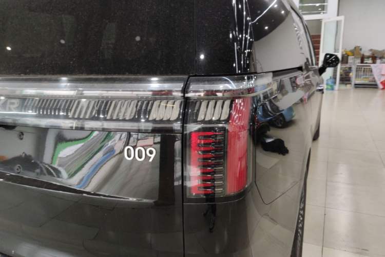Used Zeekr 009 2022 WE Edition Exterior 3