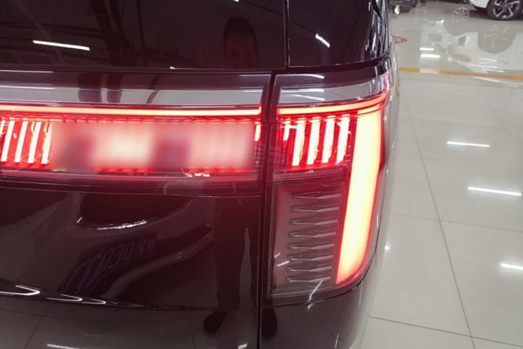 Used Zeekr 009 2022 WE Edition Exterior 3
