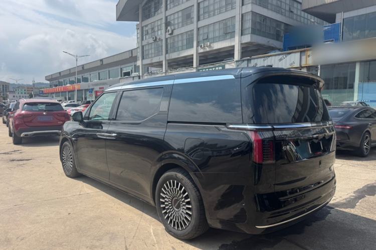 Used Zeekr 009 2022 WE Edition Exterior 3