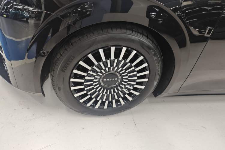 Used Zeekr 009 2022 WE Edition Exterior 4