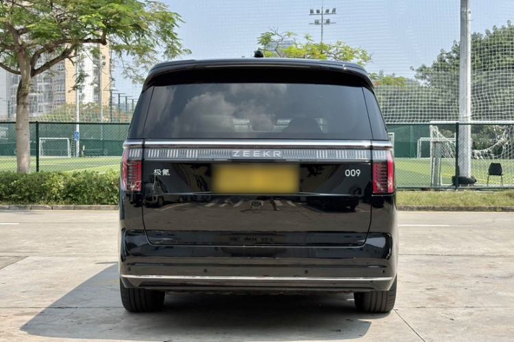 Used Zeekr 009 2022 WE Edition Exterior 4