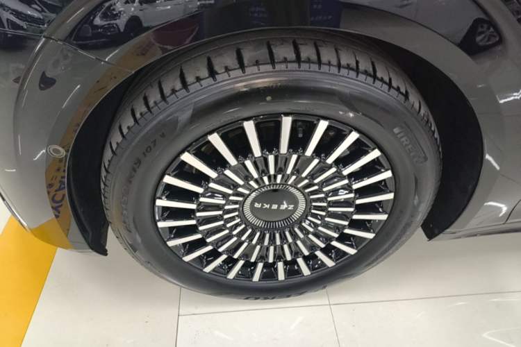 Used Zeekr 009 2022 WE Edition Exterior 4