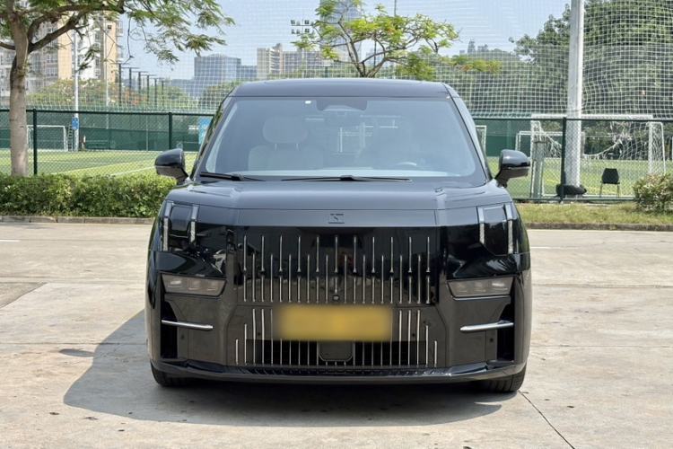 Used Zeekr 009 2022 WE Edition Exterior 5