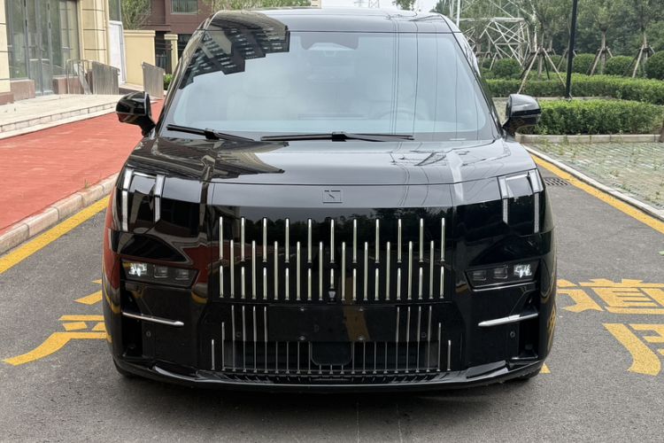 Used Zeekr 009 2022 WE Edition Exterior 6