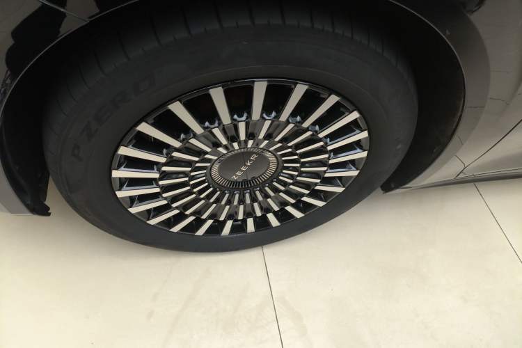 Used Zeekr 009 2022 WE Edition Exterior 7