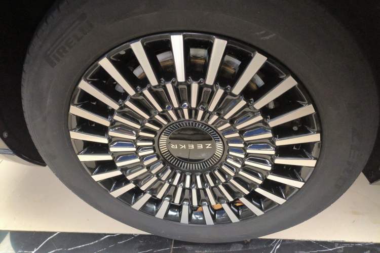 Used Zeekr 009 2022 WE Edition Exterior 8
