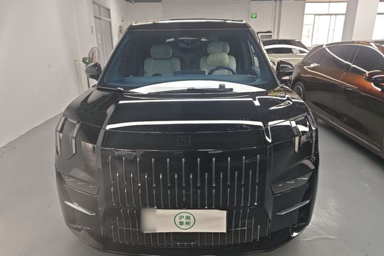 Used Zeekr 009 2022 WE Edition Front