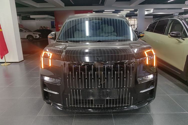 Used Zeekr 009 2022 WE Edition Front