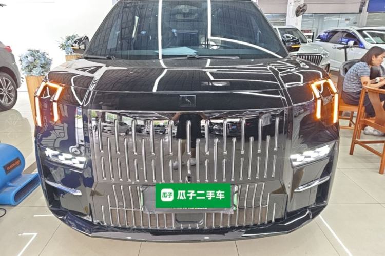 Used Zeekr 009 2022 WE Edition Front