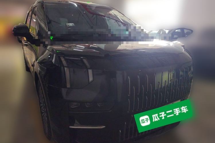 Used Zeekr 009 2022 WE Edition Front Right 45 Deg
