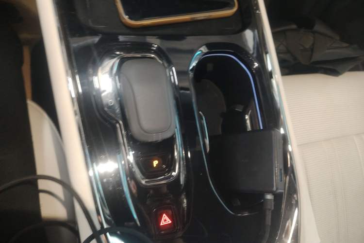 Used Zeekr 009 2022 ME Edition Gear Lever