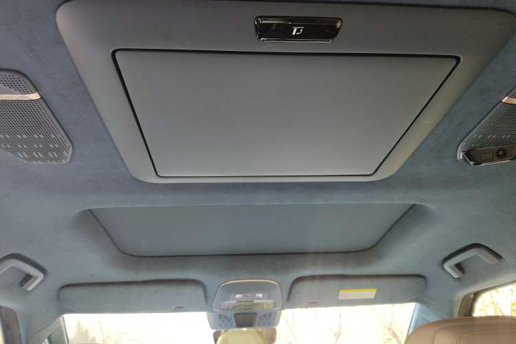 Used Zeekr 009 2022 WE Edition Headliner