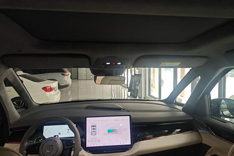 Used Zeekr 009 2022 ME Edition Headliner