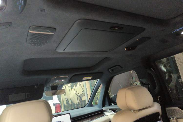 Used Zeekr 009 2022 WE Edition Headliner