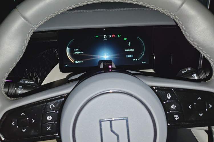 Used Zeekr 009 2022 WE Edition Instrument Cluster