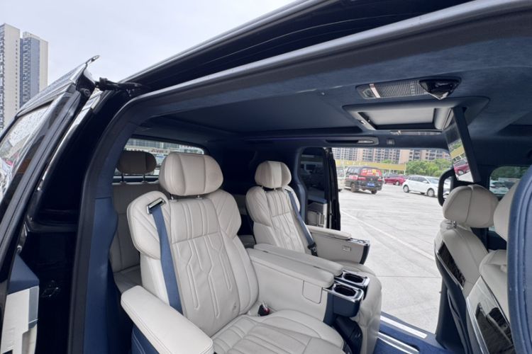 Used Zeekr 009 2022 ME Edition Interior 1