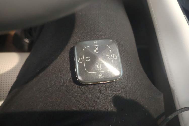 Used Zeekr 009 2022 ME Edition Interior 1
