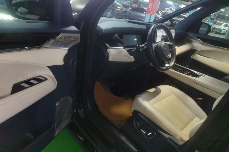 Used Zeekr 009 2022 Revised WE Version Interior 3