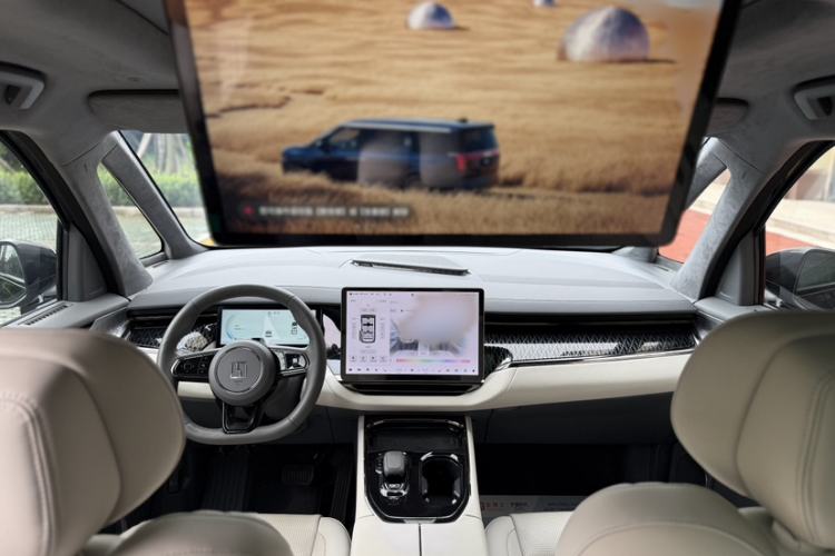 Used Zeekr 009 2022 WE Edition Interior 3