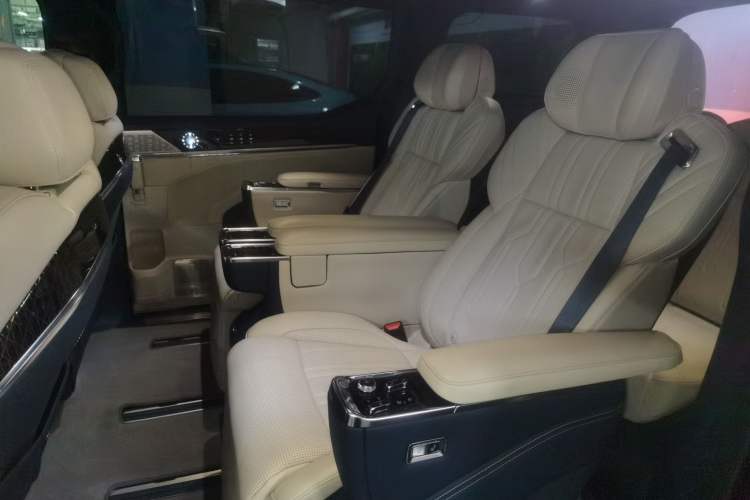 Used Zeekr 009 2022 Revised WE Version Interior 4