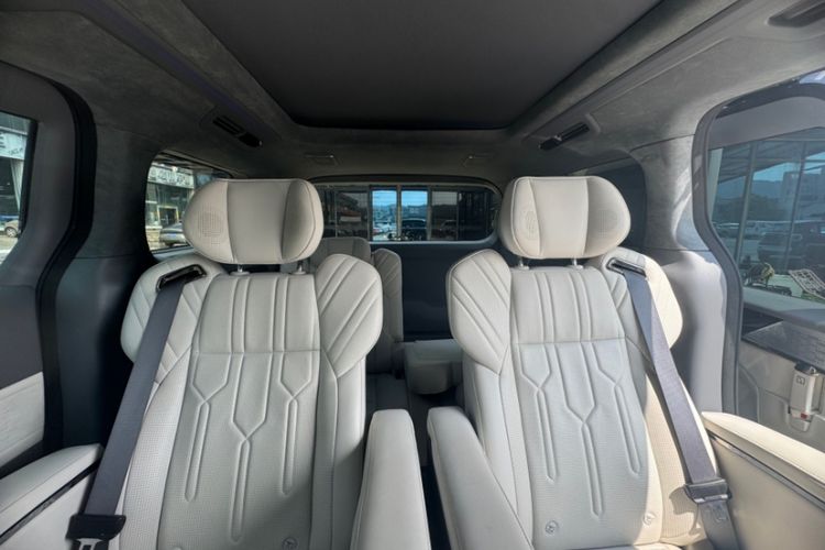 Used Zeekr 009 2022 WE Edition Interior 5
