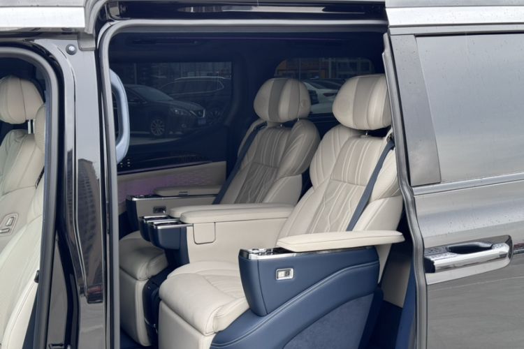 Used Zeekr 009 2022 ME Edition Interior 7