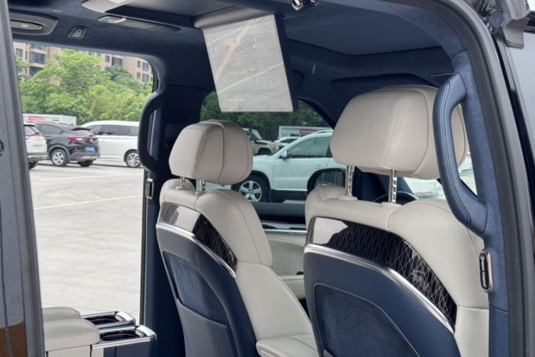 Used Zeekr 009 2022 ME Edition Interior 9