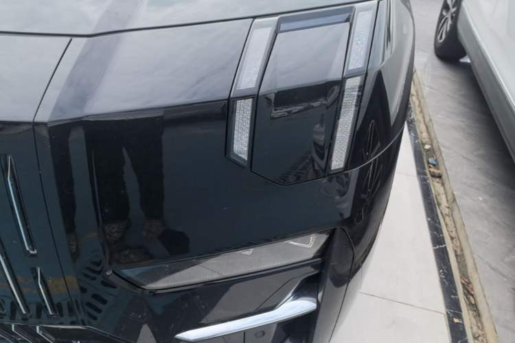 Used Zeekr 009 2022 WE Edition Left Front Headlight
