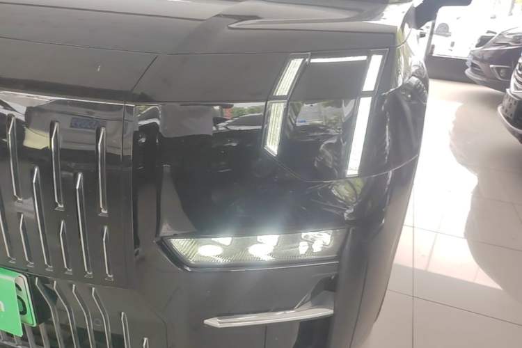 Used Zeekr 009 2022 WE Edition Left Front Headlight