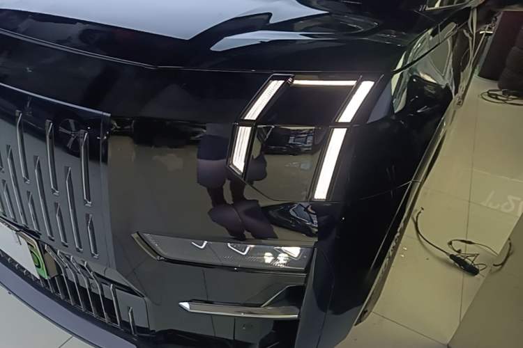 Used Zeekr 009 2022 WE Edition Left Front Headlight
