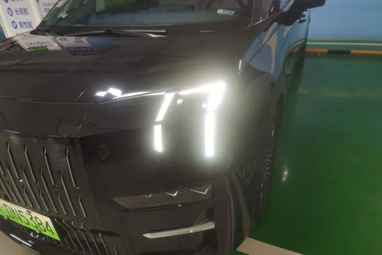 Used Zeekr 009 2022 Revised WE Version Left Front Headlight
