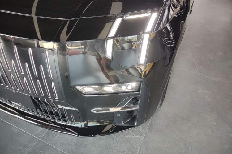 Used Zeekr 009 2022 WE Edition Left Front Headlight