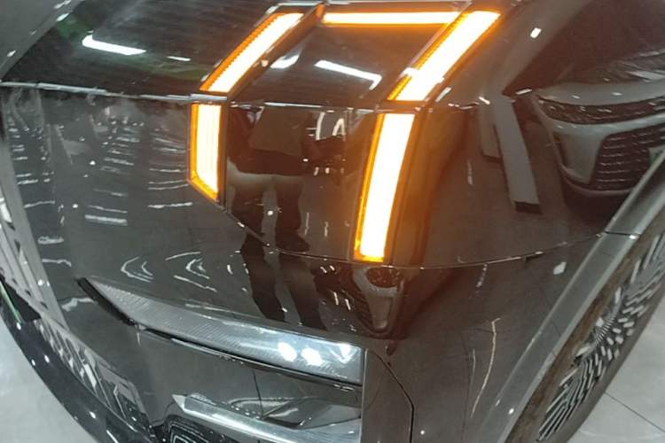 Used Zeekr 009 2022 Revised WE Version Left Front Headlight