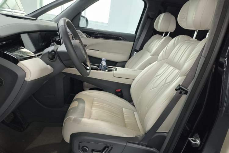 Used Zeekr 009 2022 Revised WE Version Left Front Seat