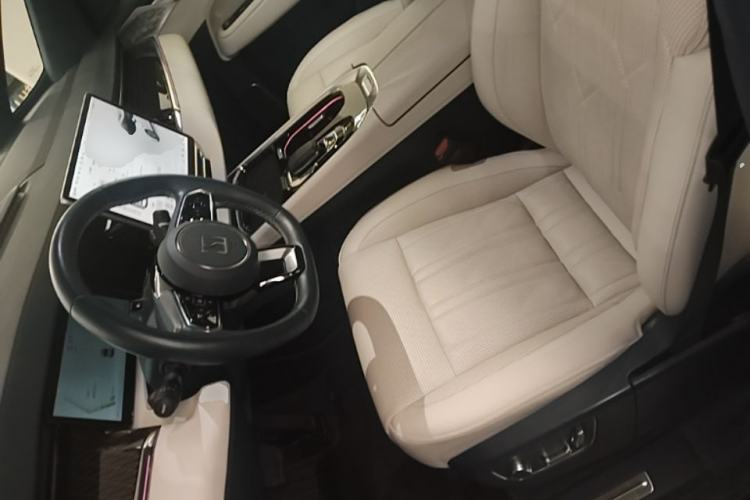 Used Zeekr 009 2022 Revised Model ME Edition Left Front Seat