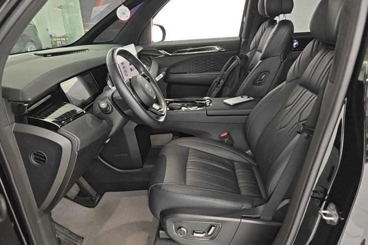 Used Zeekr 009 2022 WE Edition Left Front Seat