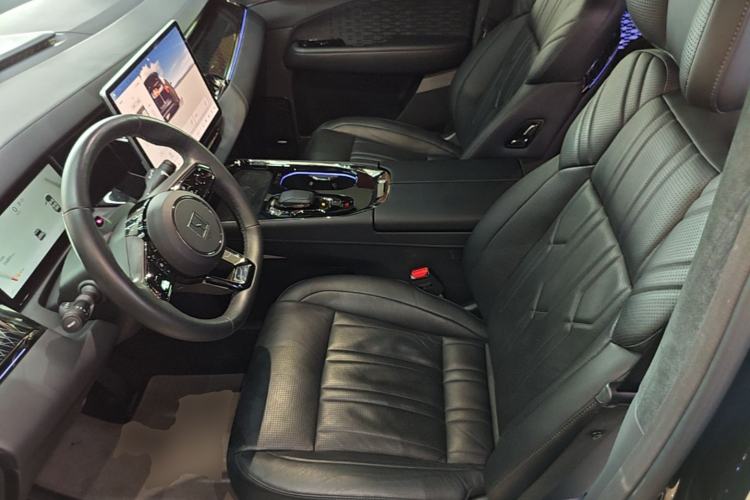 Used Zeekr 009 2022 WE Edition Left Front Seat