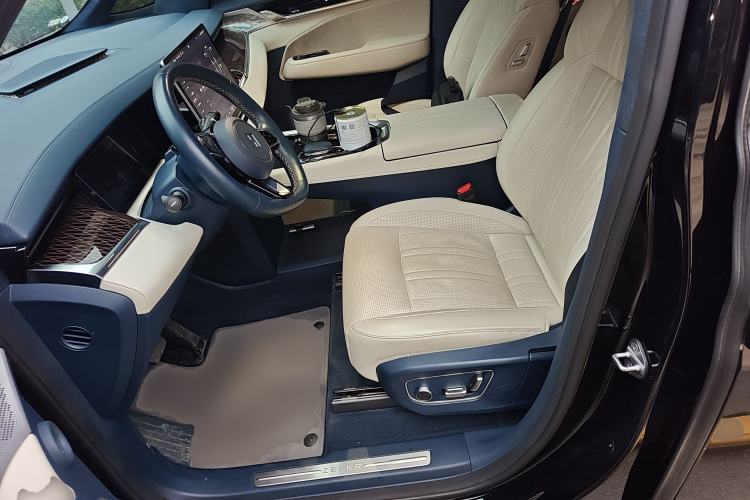 Used Zeekr 009 2022 WE Edition Left Front Seat
