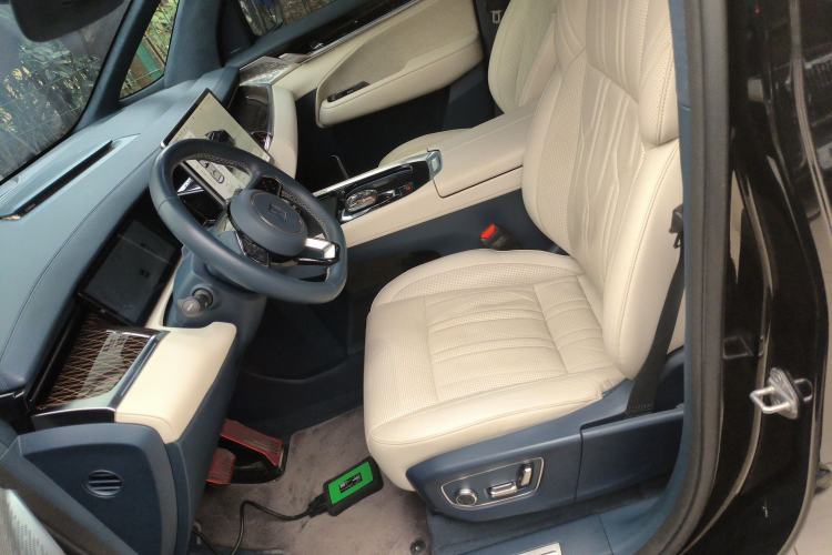 Used Zeekr 009 2022 WE Edition Left Front Seat
