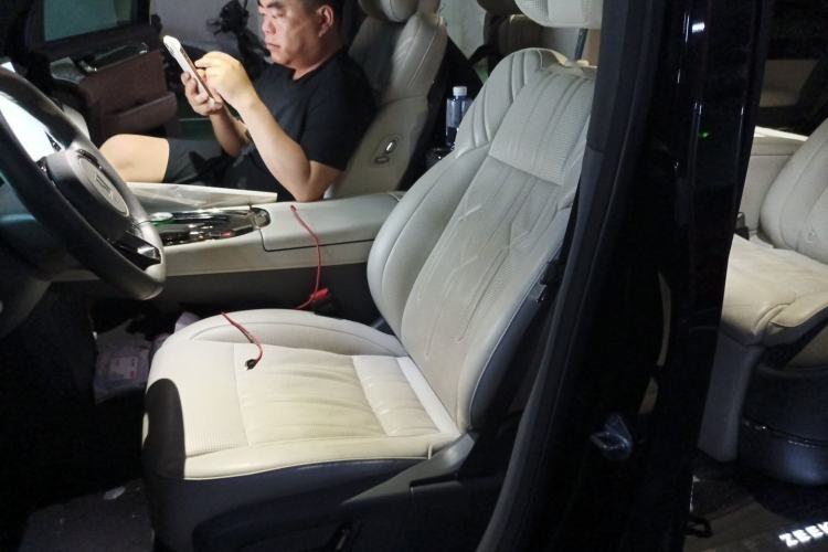 Used Zeekr 009 2022 WE Edition Left Front Seat
