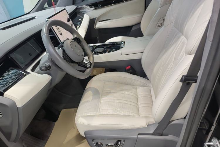 Used Zeekr 009 2022 ME Edition Left Front Seat