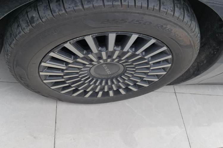 Used Zeekr 009 2022 WE Edition Left Front Wheel Hub