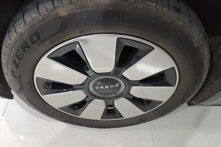 Used Zeekr 009 2022 ME Edition Left Front Wheel Hub
