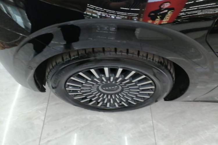 Used Zeekr 009 2022 Revised Model ME Edition Left Front Wheel Hub